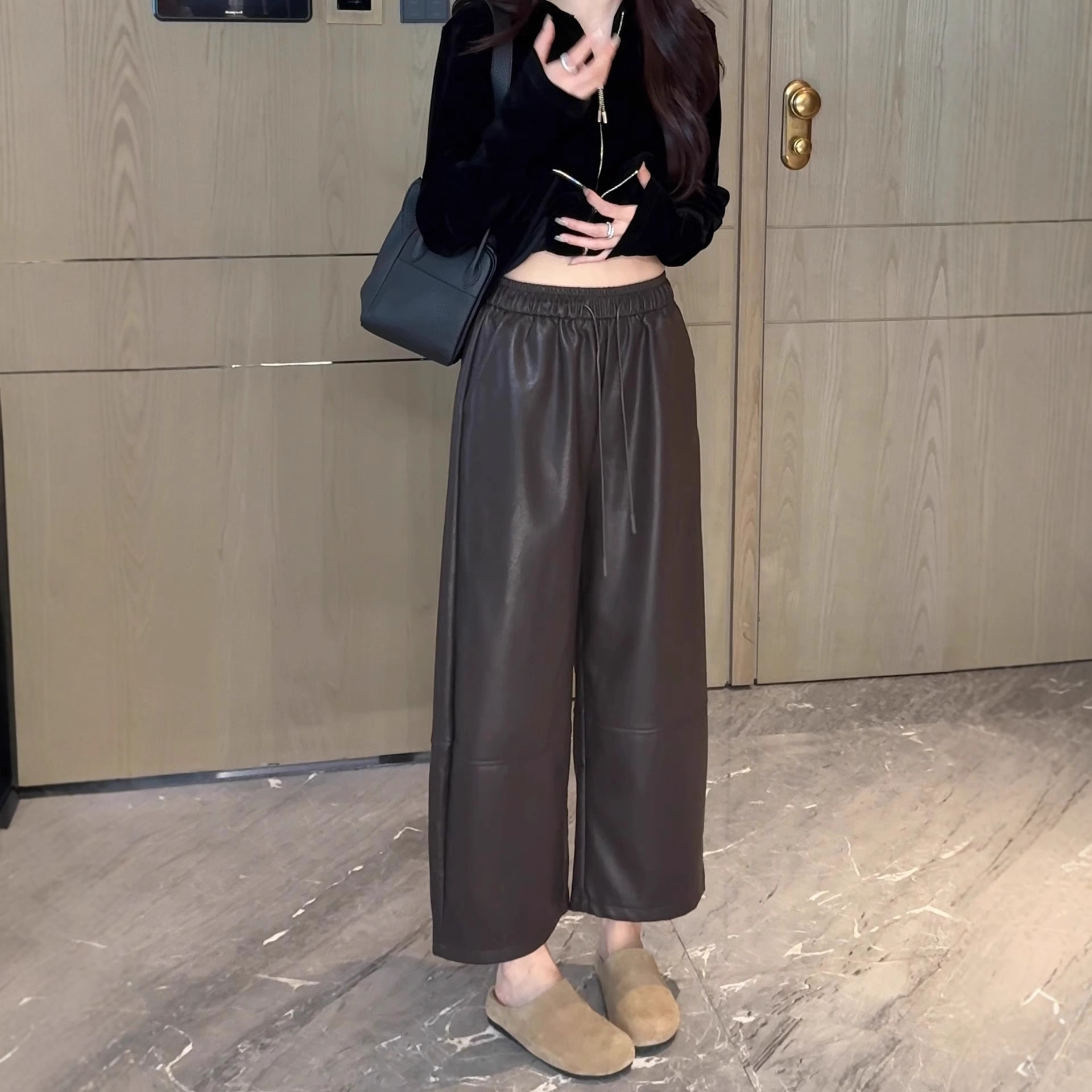 黑色休闲拉绒PU水洗皮裤女秋冬新款洋气哈伦显瘦宽松阔腿九分裤字