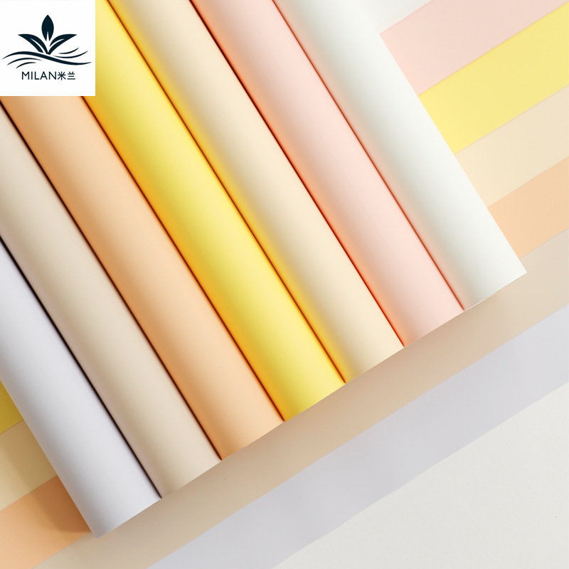 Solid color fashionable matte waterproof pack