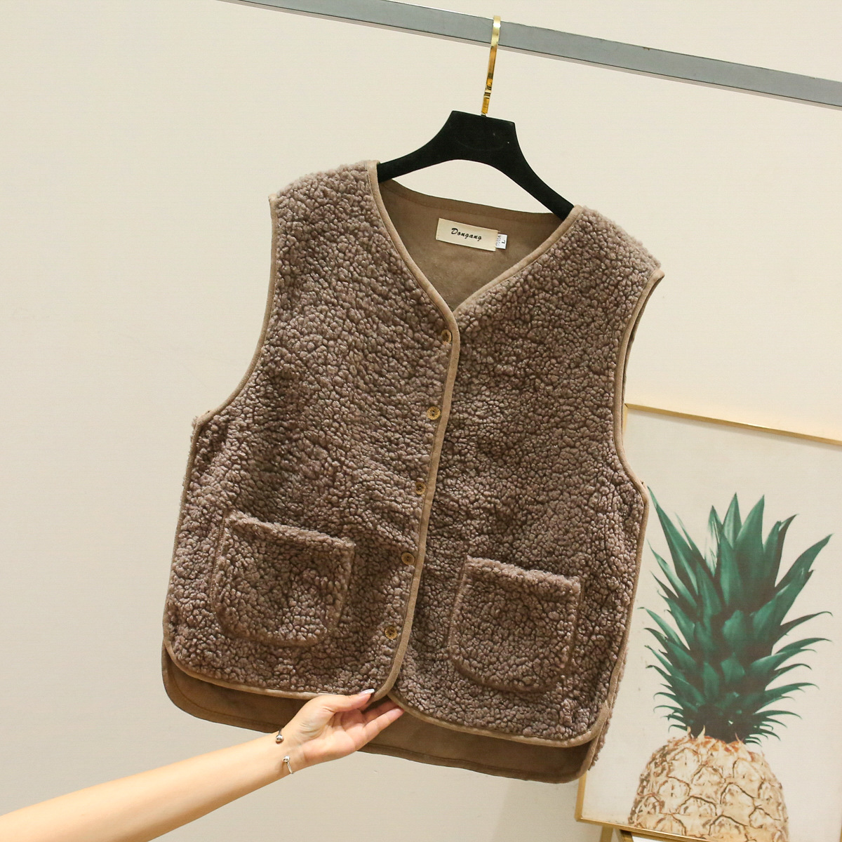 Chaleco de piel de cordero de imitación 2024 nuevo estilo otoño e invierno todo en uno chaleco de celebridad de Internet chaqueta de chaleco de chaleco de todo fósforo corto image 13