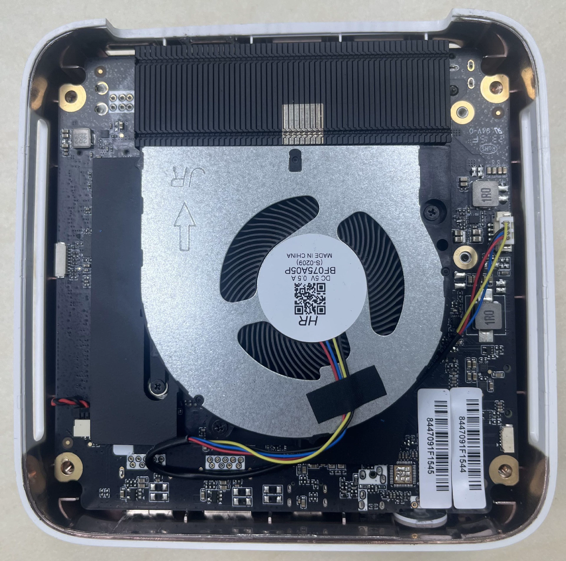 Mini computer host office and home portable small host AMD processor 4 core R5/R7 3700U