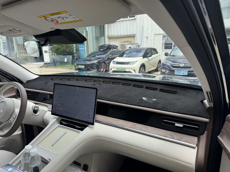 Wuling Starlight L central control instrument panel sunshade, heat-insulating suede anti-glare mat, decorative modification accessories wholesale