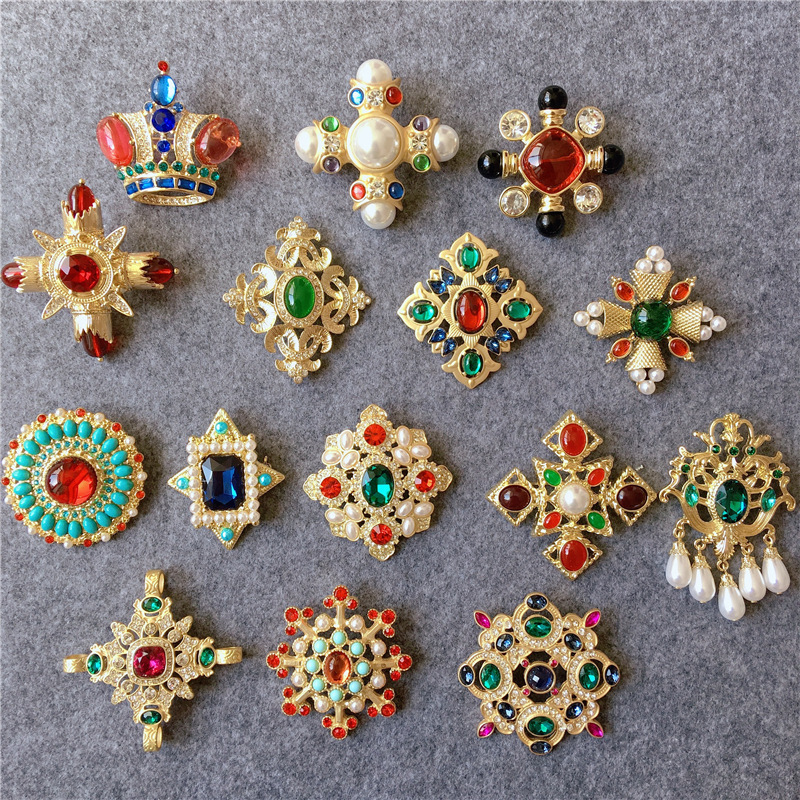 Creative Retro Baroque Style Brooch Vintage Brooch Trendyy Clothing Suit Jacket Accessories Wholesale in Stock