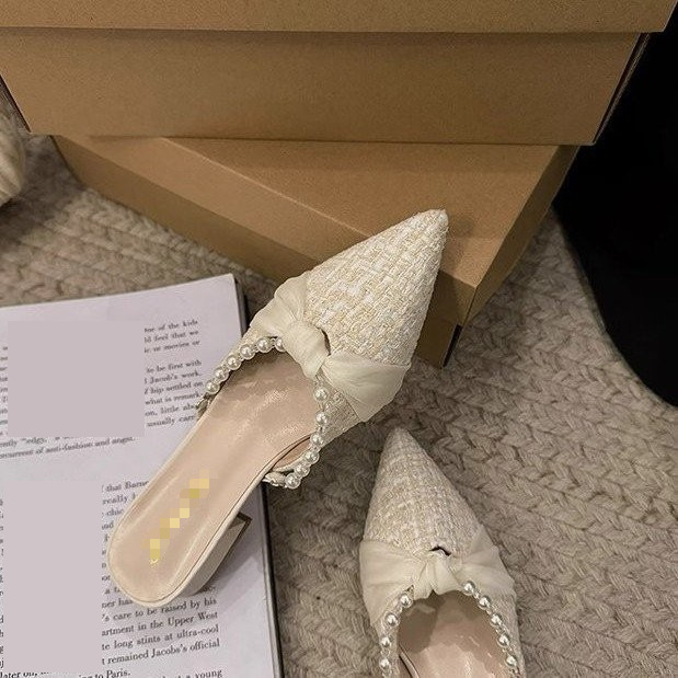 Explosión de estilo francés fragante con cabeza media zapatillas de punta de mujer 2026 nuevo verano perla zapatillas de soleas gruesas