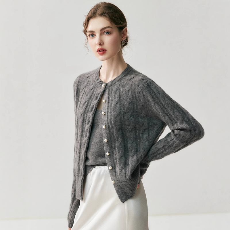 Heavy Weight Twist Style Pearl Button 100% Pure Cashmere Loose Knitted Cardigan Women's French Gentle Jacket Sweater Heavy Weight Twist Style Pearl Button 100% Pure Cashmere Loose Knitted Cardigan Women's French Gentle Jacket Sweater