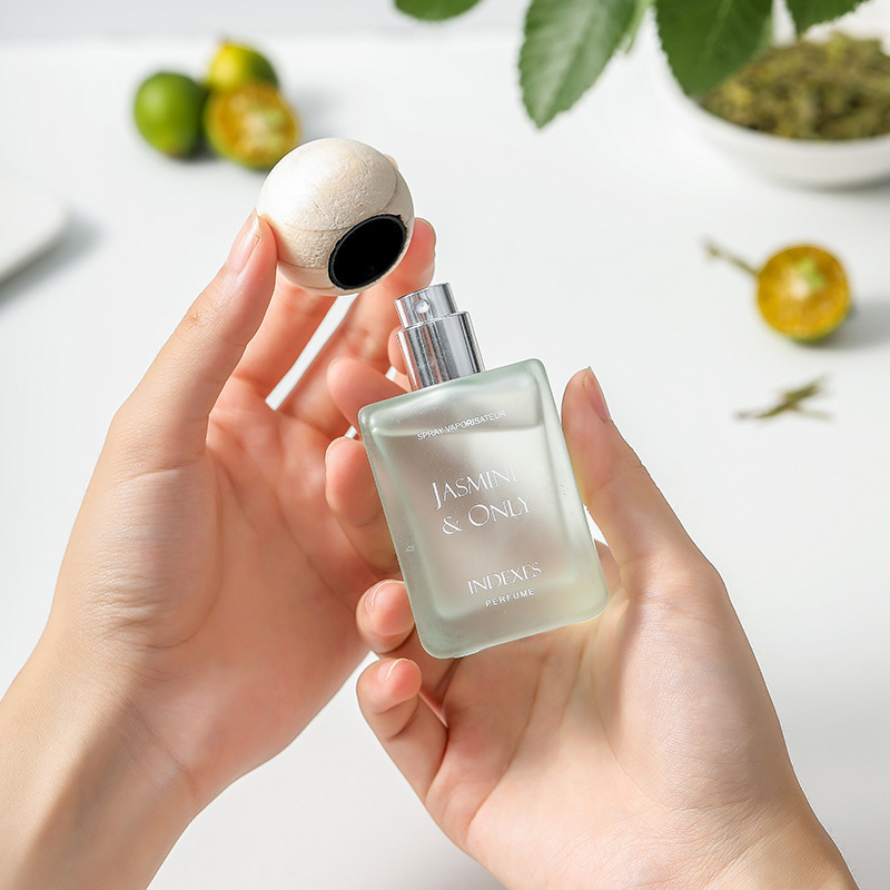 2024 Hot Nuovo Profumo Profumo Leggero Persistente delle Donne Agitare Il Suono Popolare Naturale Rosa Incontro Romantico Profumo di Tè Fresco_voghion.com