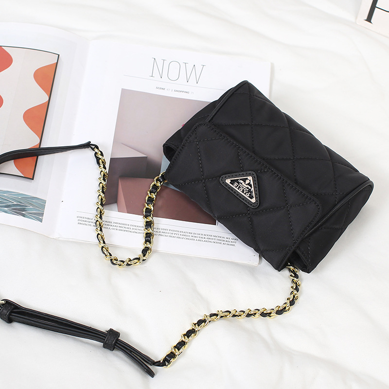 Bolso bandolera pequeño acolchado de tela Oxford 2025, bolso informal simple con cadena, bolso cruzado ligero y moderno para mujer.