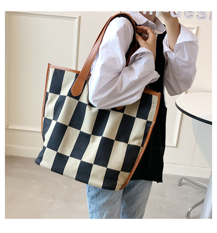 Fashion Large-capacity Canvas Shoulder Tote Checkered Bag Wholesale Nihaojewelry display picture 5