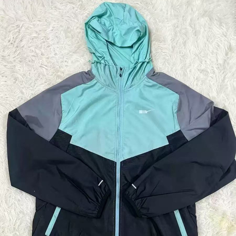 In-Stock Spring and Autumn Windproof New Thin Windbreaker Sports Unisex Woven Casual Loose Sun-Protection Jacket with Hood In-Stock Spring and Autumn Windproof New Thin Windbreaker Sports Unisex Woven Casual Loose Sun-Protection Jacket with Hood