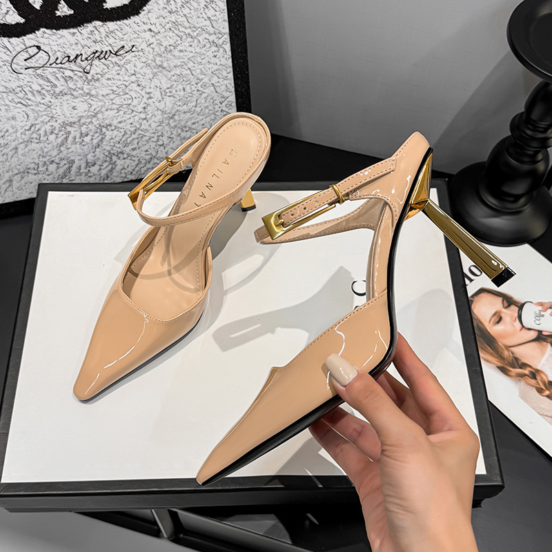 Pointed-Toe High-Heeled Shoes, Factory Direct Supply, Thick-Soled, Shallow Mouth, Hollow Buckle, 2026 New Model, French Retro, European and American Style