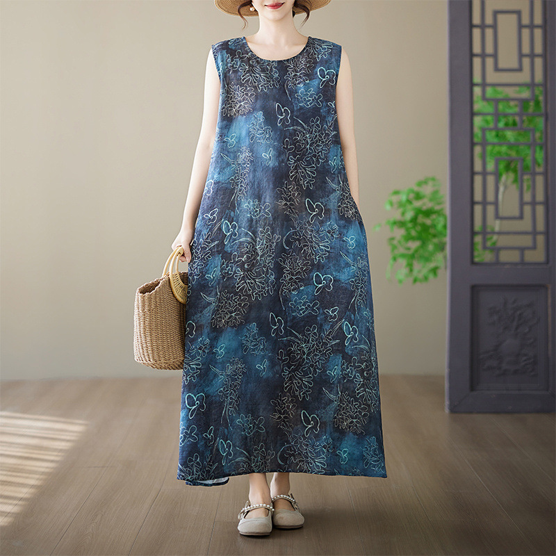 summer long skirt with a round collar sleevless