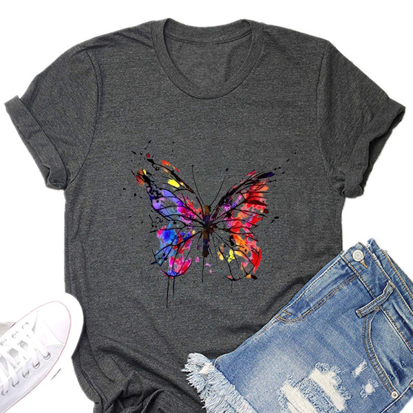 summer T-shirt for leisure with a round collar