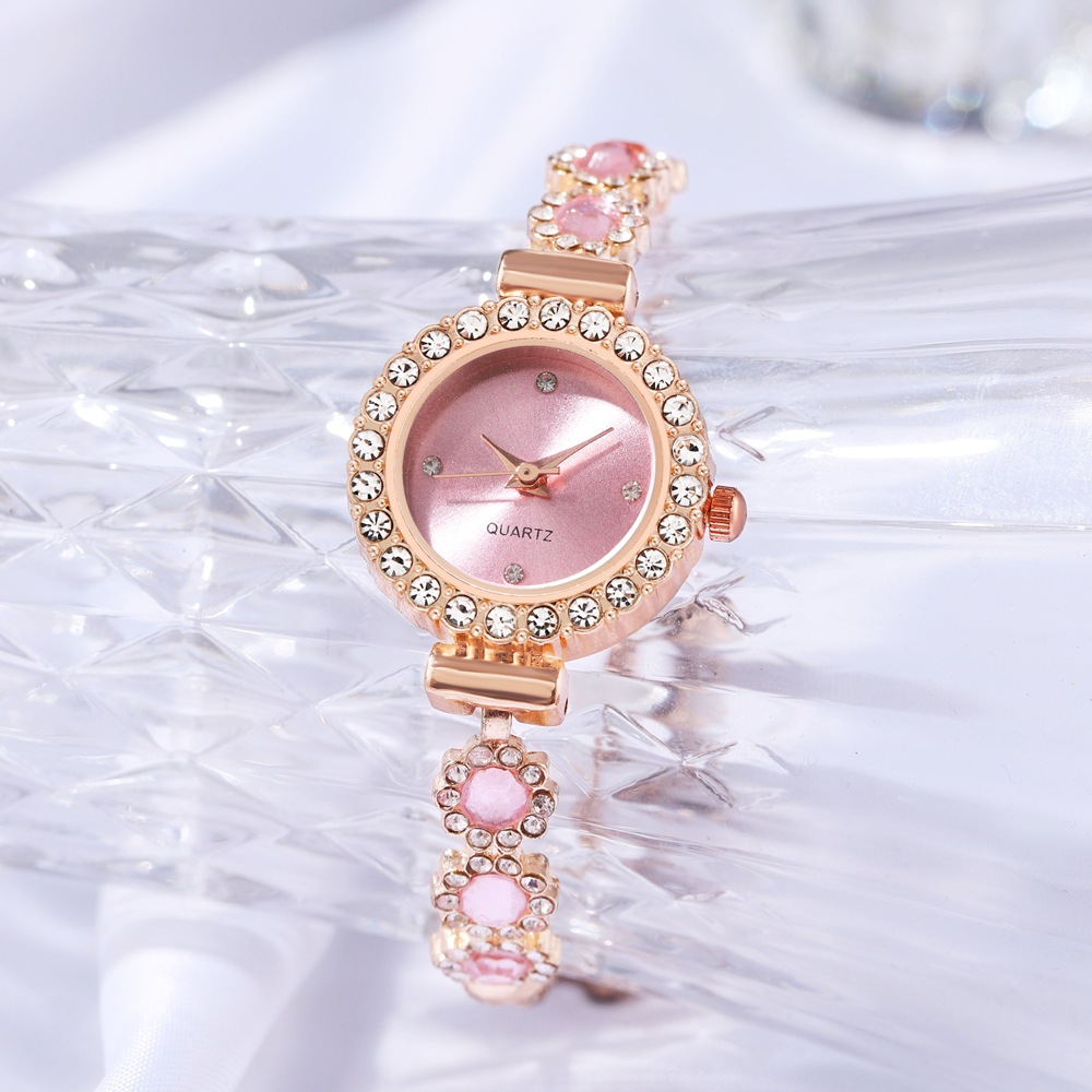 Foreign Trade Lazy Free Pull-out Women's Bracelet Watch Fashion Color Imitation Gemstone Fashion Elegant Quartz Watch