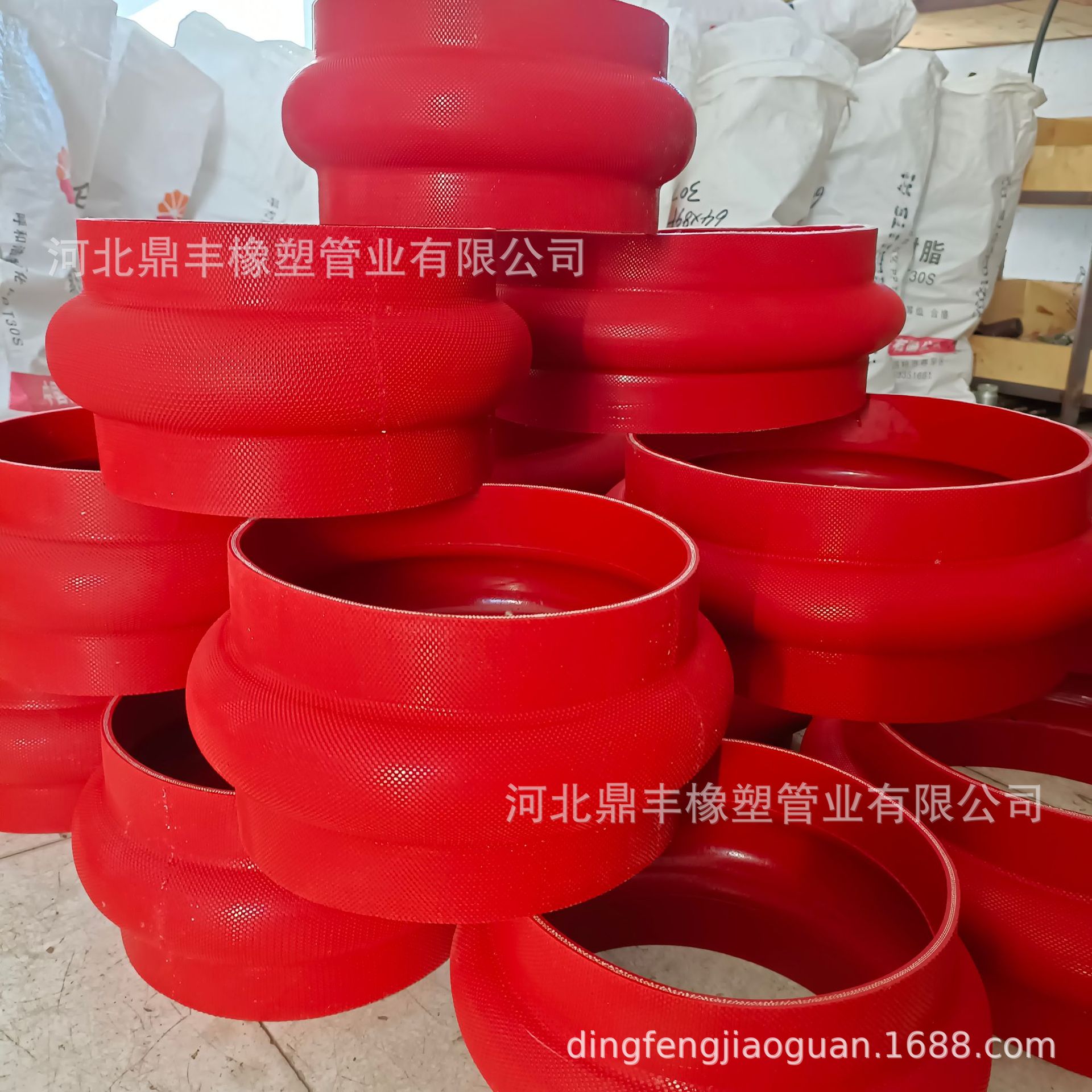 厂家供应灯笼式硅胶软连接 硅胶夹布软连接橡胶管 红色硅胶波纹管