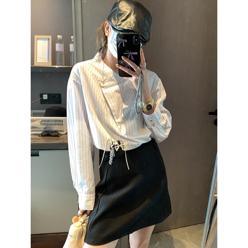 摩且 设计师风格 高智感竖条纹斜门襟设计感气质法式衬衫 MQ0795|undefined
