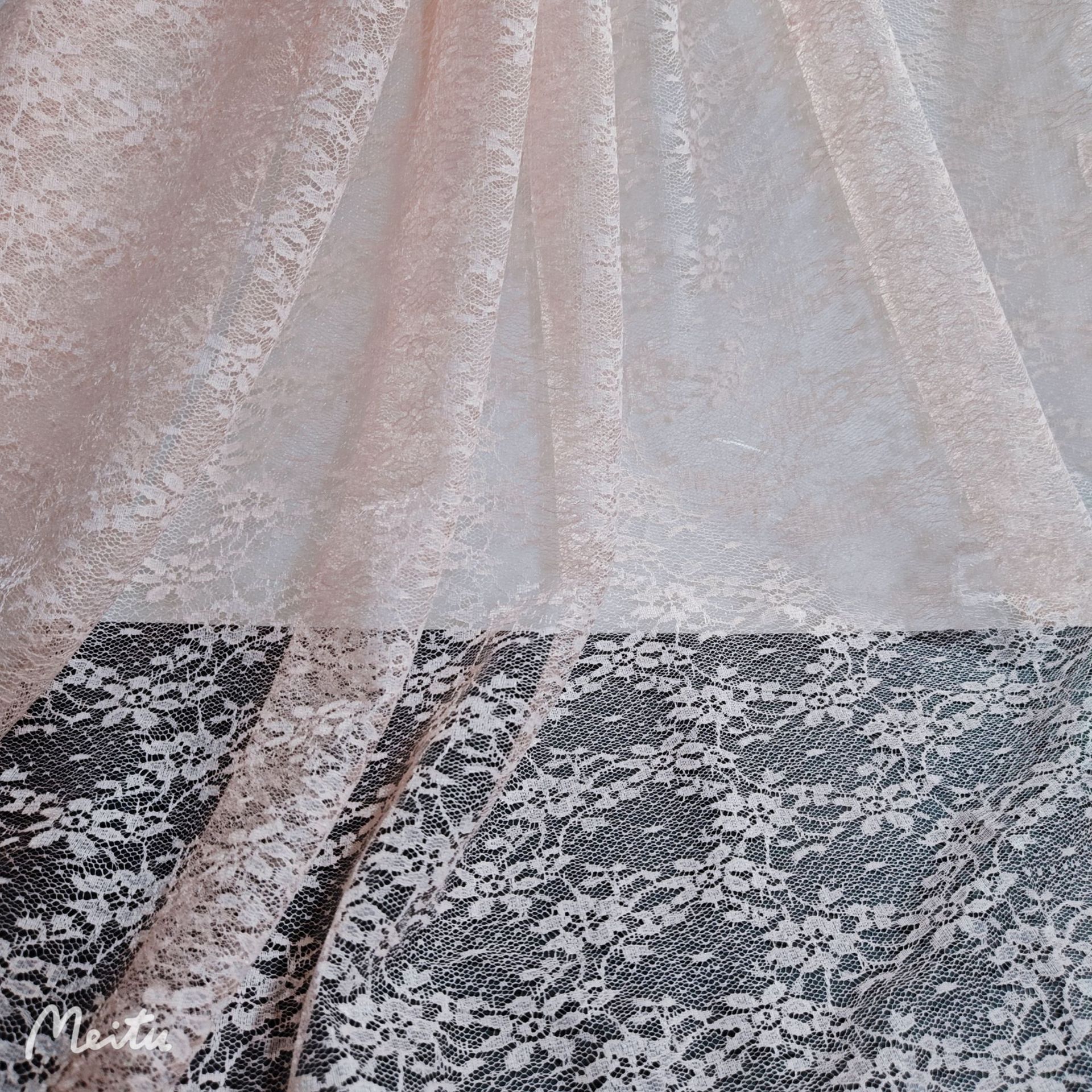 热卖款~现货锦纶无弹圆圈小花提花蕾丝  打底上衣时装裙子等面料