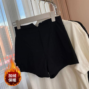�ӽq�Ӻ��С��[����朡���ɫ���b��ѝŮ�����@���⴩A�ִ��ѝ