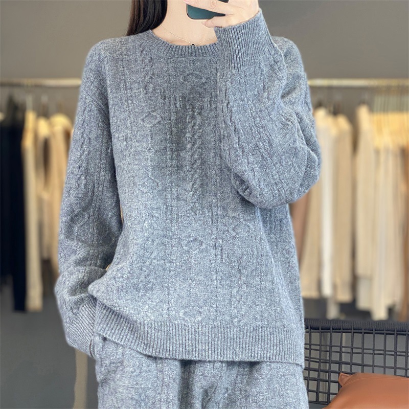 2025新款100羊毛女圆领加厚扭花套装短裤秋冬新款保暖简约俩件套|undefined