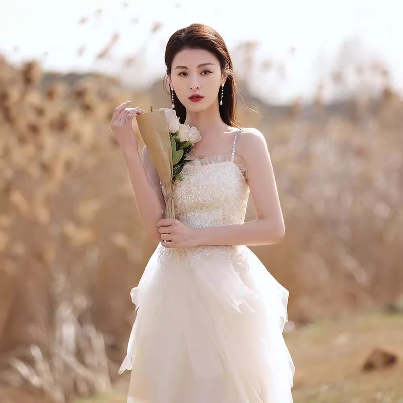 High-End Spaghetti Strap Evening Dress for Women, Suitable for Banquets, Fairy-Like Elegance, Birthday Parties, Weddings, Bridesmaid Dresses, Can Be Worn Casually in Spring