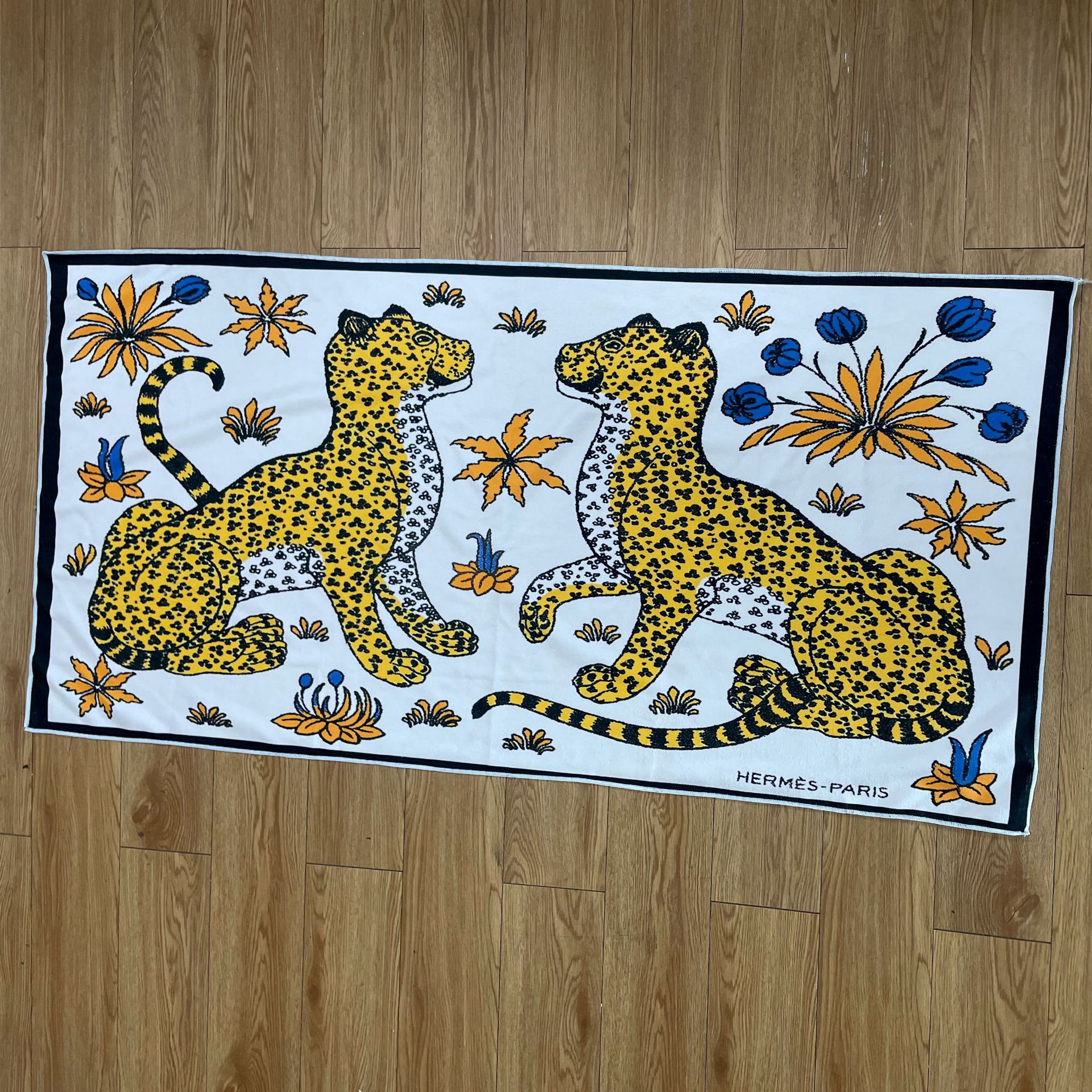 형광 노랑 표범 목욕타월 (길이 150cm * 폭 75cm)