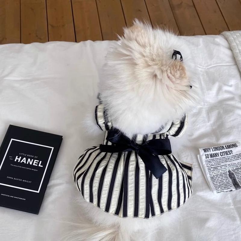 Ropa para perros verano nuevo estilo estilo occidental moda Teddy Bichon Bomei vestido de tirantes con lazo a rayas mascota