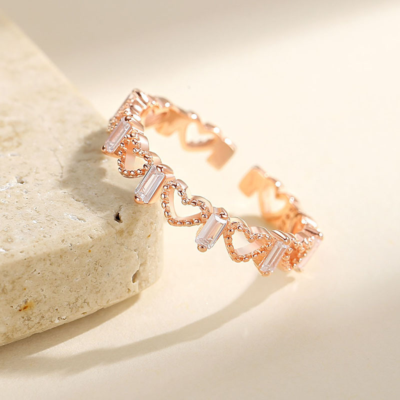 Anillo de diseño de nicho de mujer s925 plata esterlina estilo coreano anillo de diamante de corazón hueco estilo de lujo ligero de moda TikTok mismo estilo