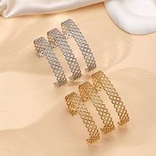 跨境亚马逊钛钢手镯不掉色可调节不锈钢手镯女夸张高级感开口手环