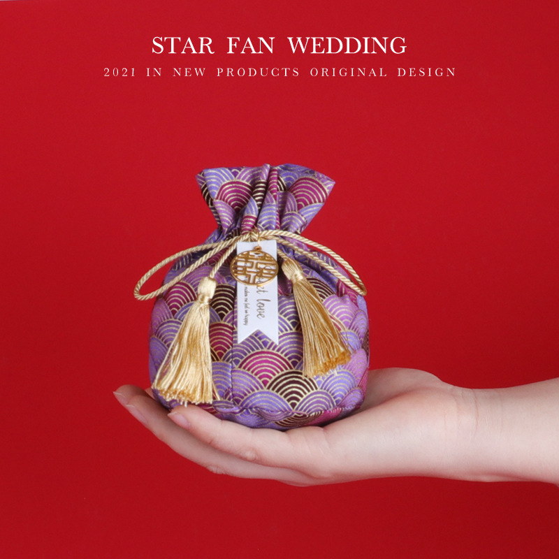 보라색 구름 패턴