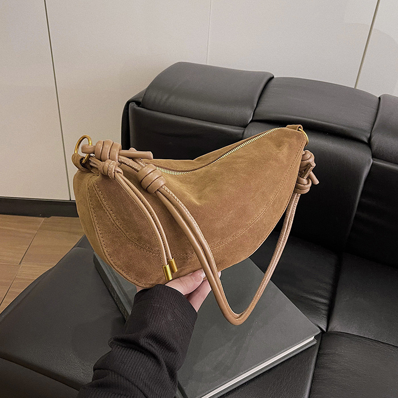 2025年新款跨境批发Small  Black  Lightweight马鞍包包女斜挎包