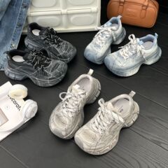 2025 秋の新スタイル落書きプラットフォームソール古いファッションスタイルカジュアルスポーツシューズオートバイストリートダッドシューズ女性用