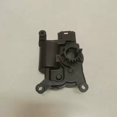 5Q0907511K 2Q0907511G 5-Pin Suitable for Volkswagen Audi S3 A3 A3 Door Motor Actuator (Automotive air conditioning) - 5q0907511k