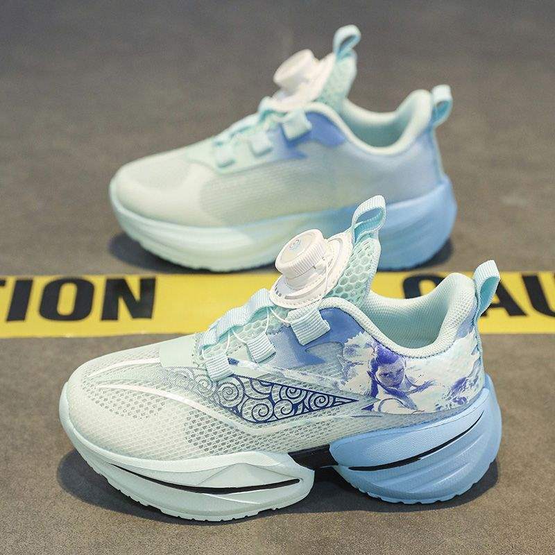 Zapatos deportivos para niños 2025, verano, nuevos zapatos de baloncesto transpirables de malla para niños, zapatos de correr ligeros para estudiantes de niños mayores