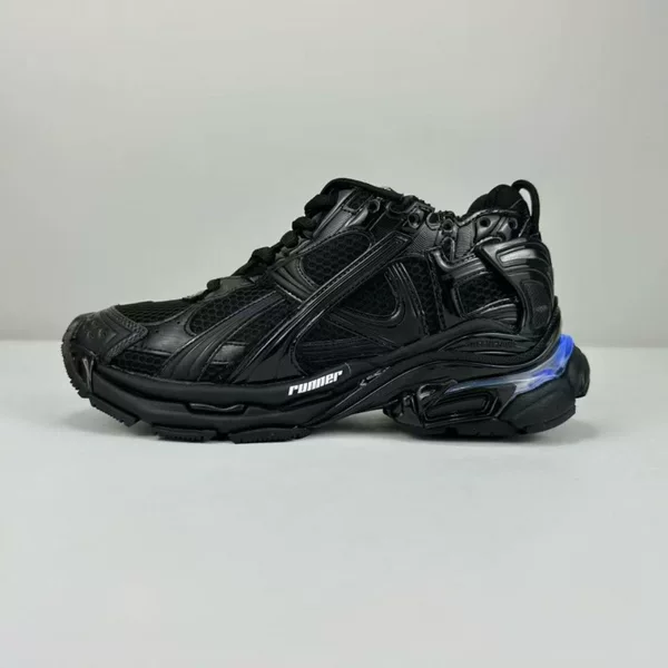 New Parisian upgraded dad shoes with lights, couple's style, unisex thick-soled height-increasing LED light-up sports casual shoes