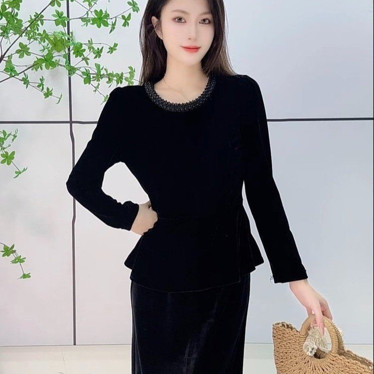 一件代发直播爆款2025秋季新款时尚圆领气质女装丝绒长袖打底衫|undefined