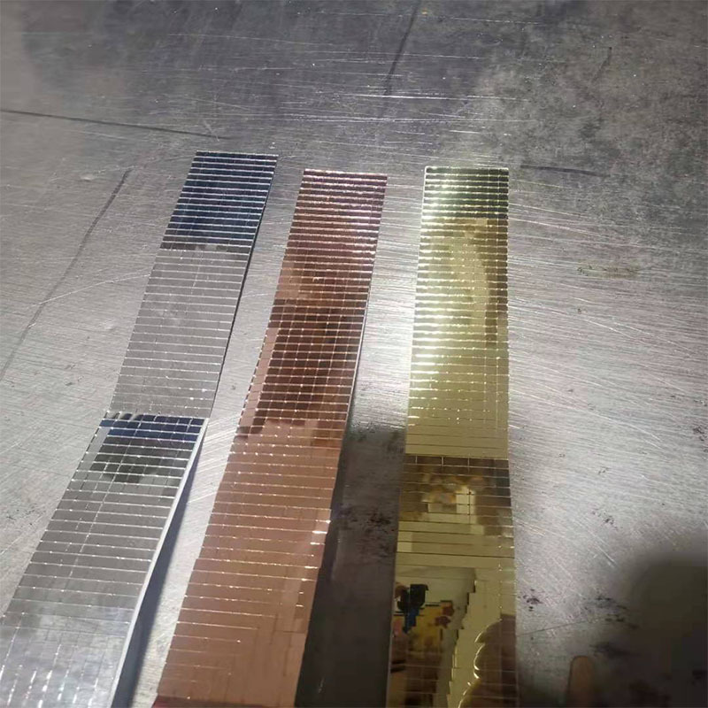 Self-adhesive mosaic glass mirror wall stickers creative DIY decoration glass mirror stickers home decoration KTV patch Self-adhesive mosaic glass mirror wall stickers creative DIY decoration glass mirror stickers home decoration KTV patch