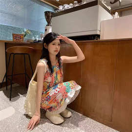 多巴胺女孩碎花吊带连衣裙女装春季2025新款花边拼接显瘦减龄裙子