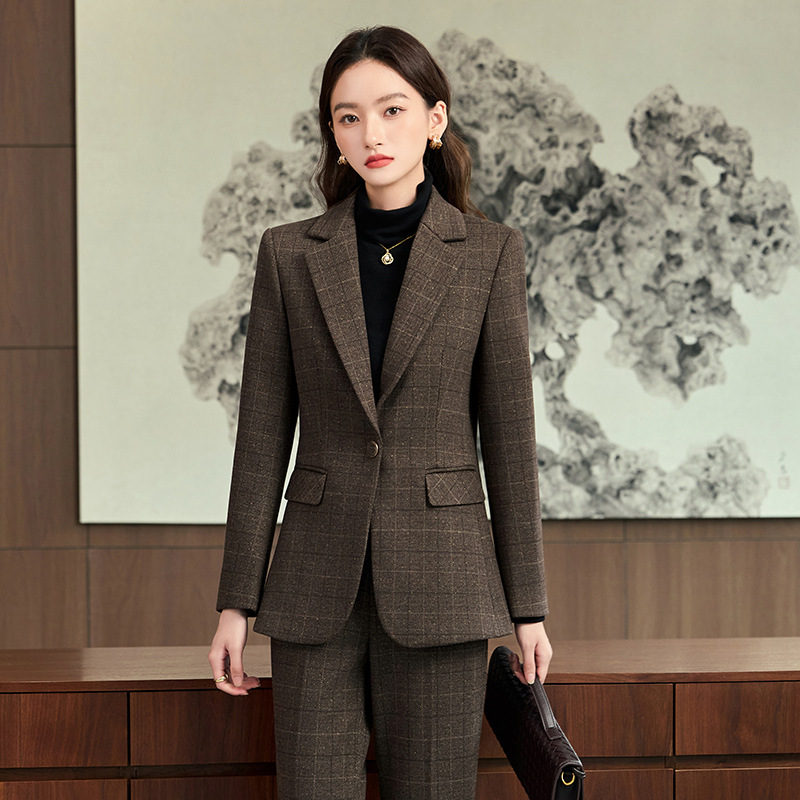 Plaid Woolen Suit for Women, Winter 2025 New Style, Elegant and Fashionable British Retro Style, Thickened Blazer Plaid Woolen Suit for Women, Winter 2025 New Style, Elegant and Fashionable British Retro Style, Thickened Blazer