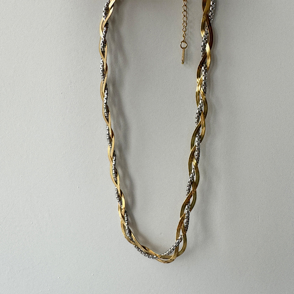 26g Weight PVD Coated Gold Plating Process Casual Retro Printing Titanium Steel Plating 18K Gold Plated Women's Necklace