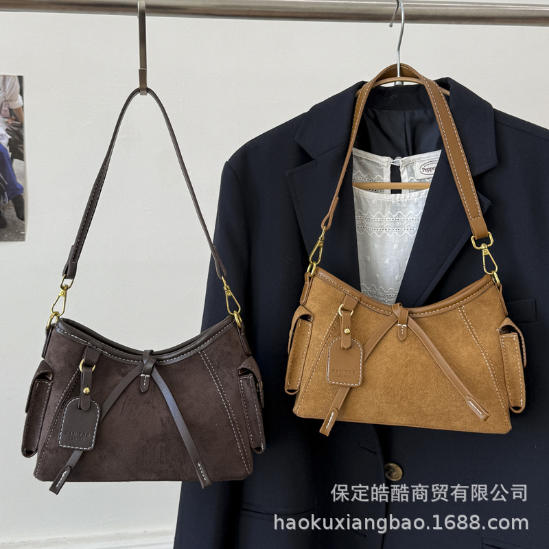 Women's Suede Large Capacity Handbag 2025 New Autumn/Winter Versatile Retro Shoulder Underarm Bucket Bag For Commuting - Thumbnail 2