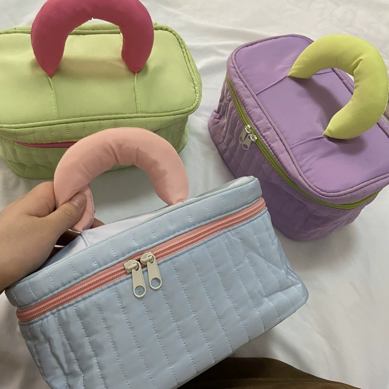 Capacious cosmetic bag, handheld storage box, high-end