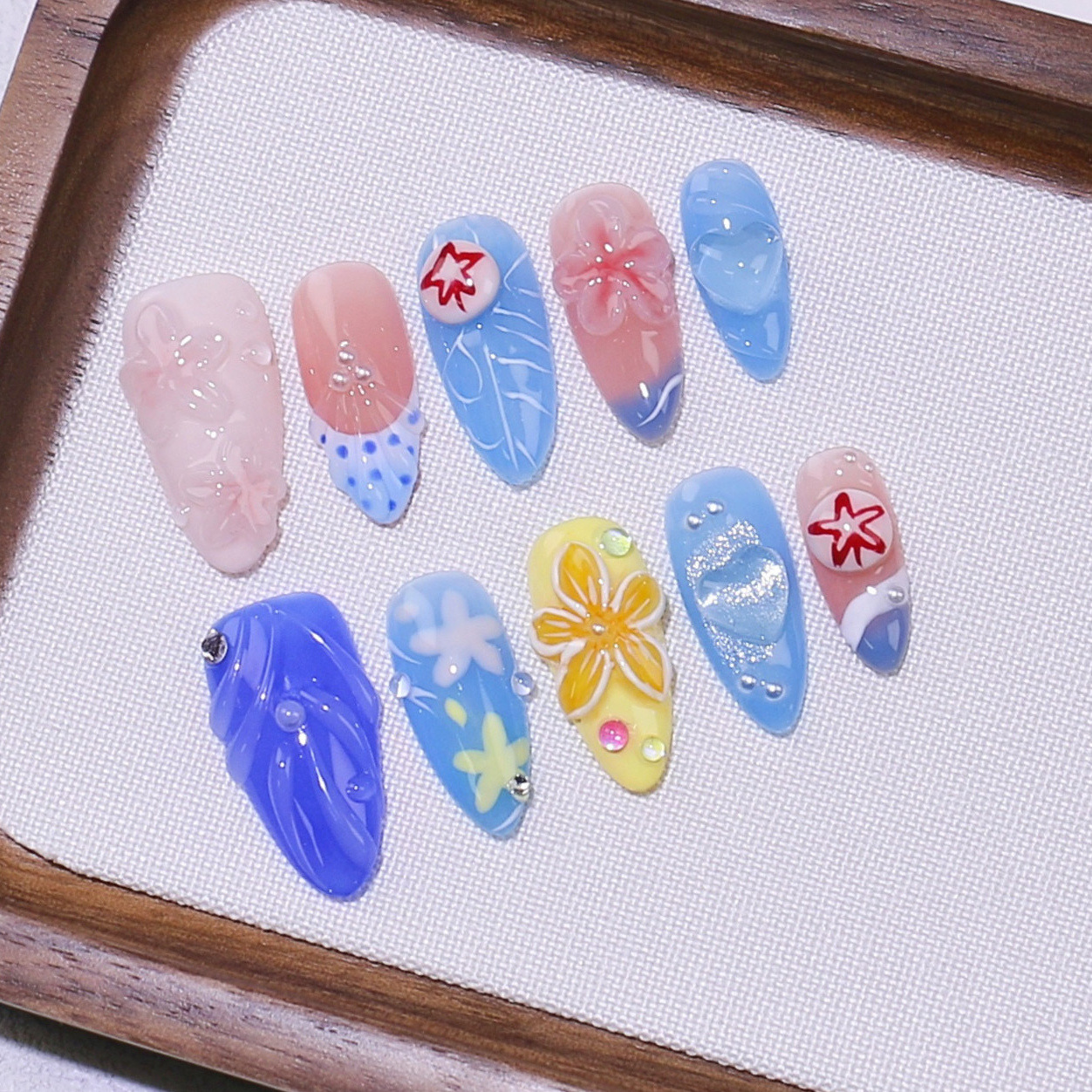 [Colección de manicuras talladas] comercio exterior transfronterizo exclusivamente para usar a mano puro parche de uñas falsas de almendras de estilo europeo y americano