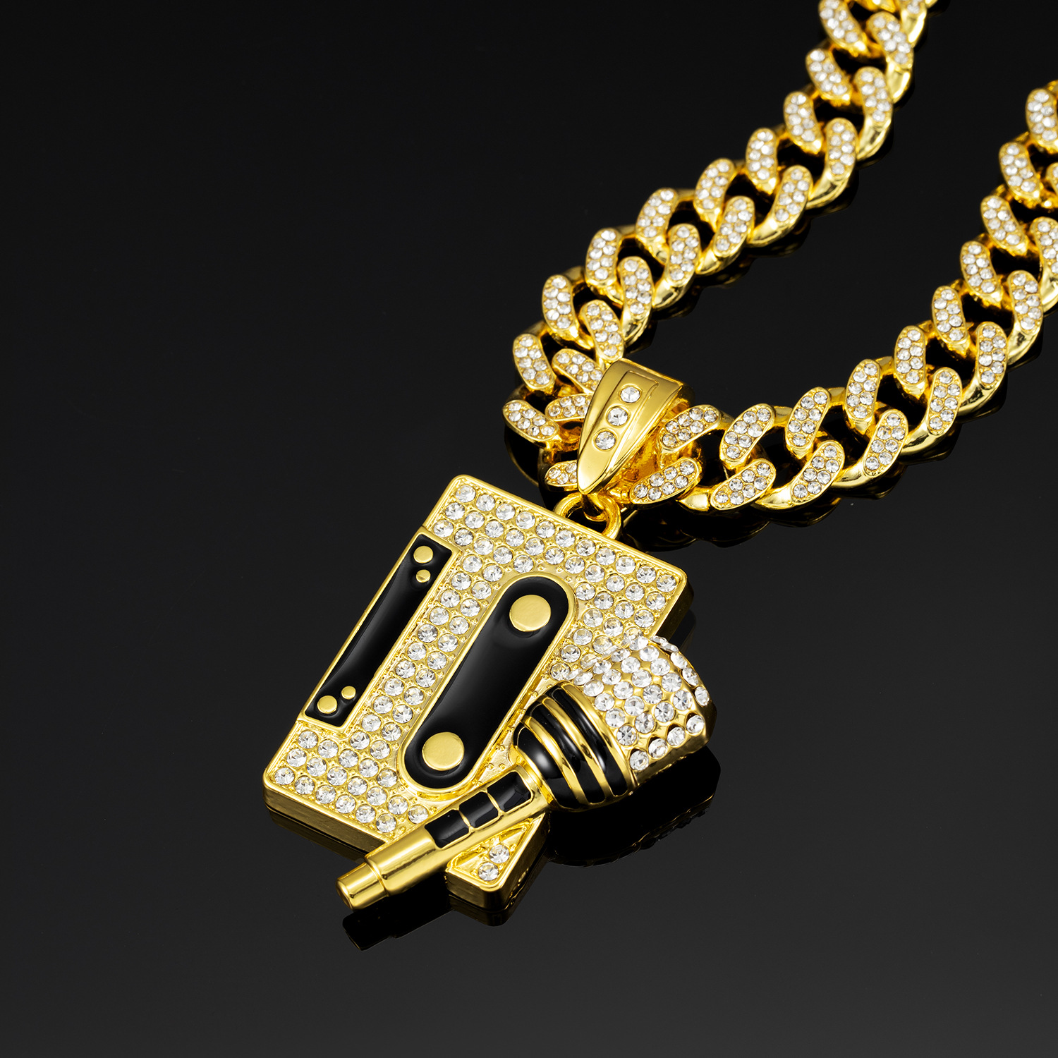 Cuban Chain Microphone Pendant Necklace With Diamonds For Men_voghion.com