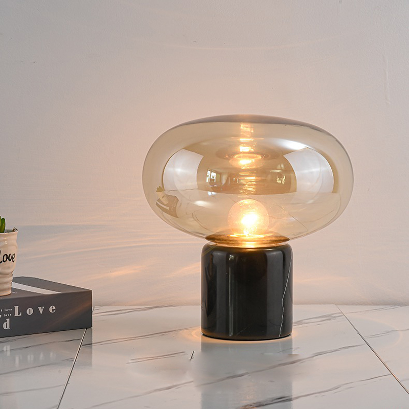 Lámpara de escritorio de mármol moderna nórdica lujosa decoración hotelera de lujo ambiente lámpara de dormitorio simple cama de aire faro