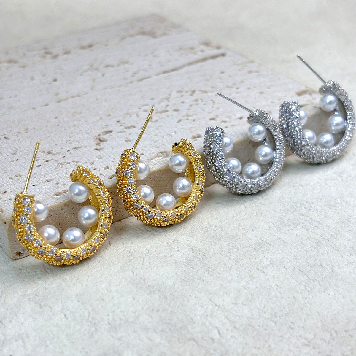 Copper Ear Needle Material 1 Pair Vacation Simple Style Solid Color Inlay Copper Pearl Ear Studs