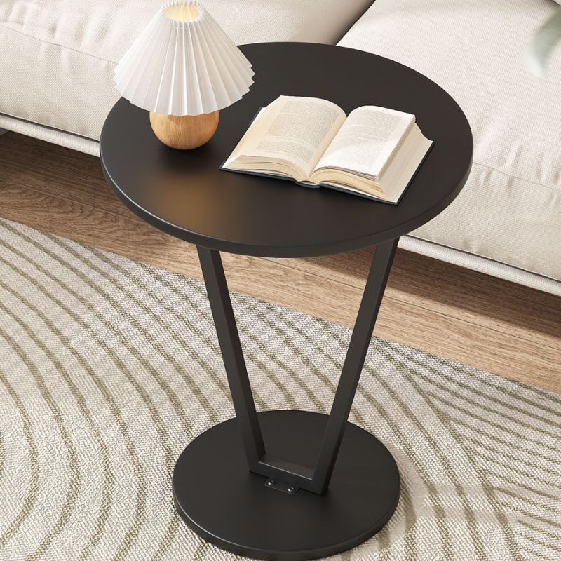 우아한 블랙 프레임 + 매트 블랙 데스크탑