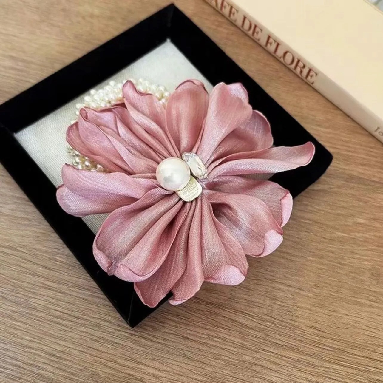 Scrunchie capelli bianco con perle accessorio elegante donna_voghion.com