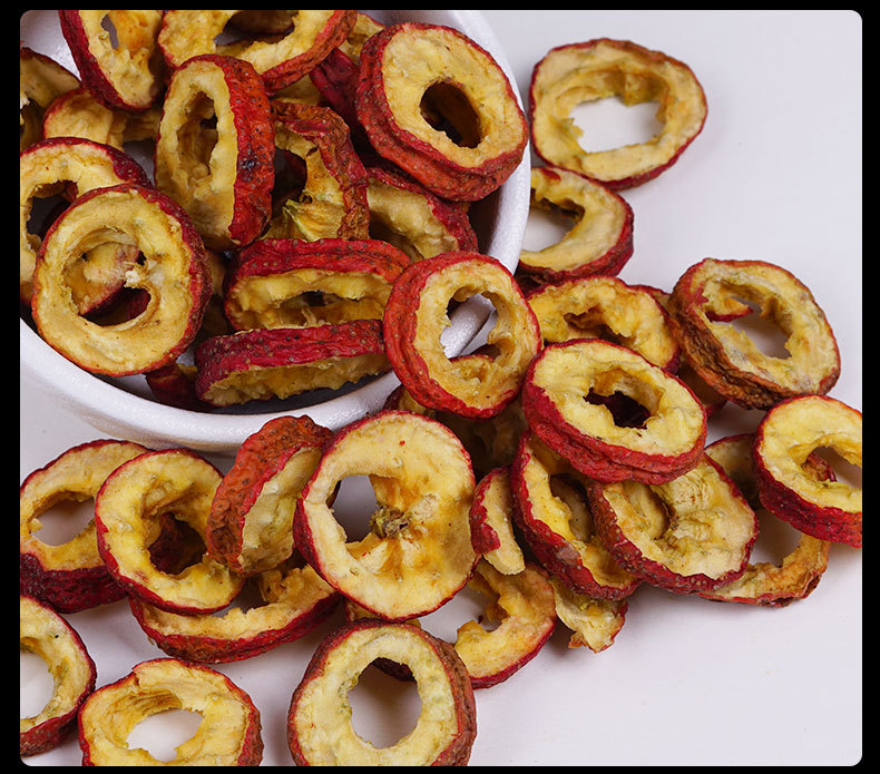 Shan Zha Slices (Crataegus pinnatifida) — Dried Seedless Hawthorn Fruit for Tea & Daily Snacking in use