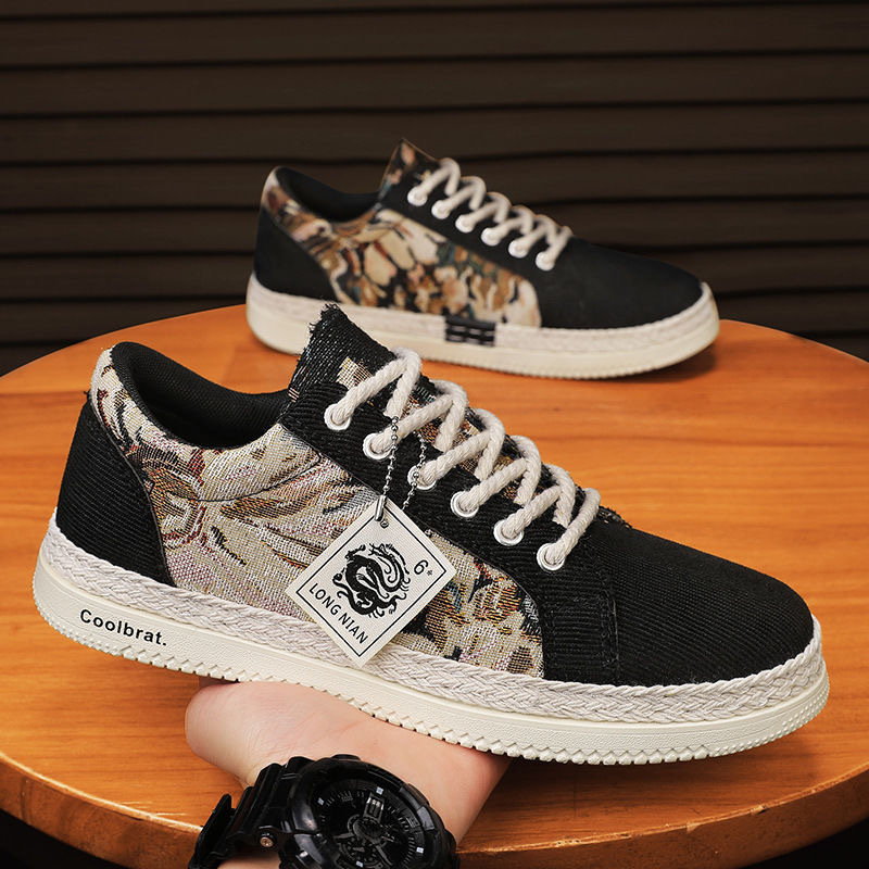 Zapatos de lona para hombres de verano transpirables tendencia universal zapatos de skate deportivos casuales de suela baja zapatos de lino de estudiantes zapatos de moda