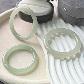 玉器工艺品;宝石工艺品;饰品配件