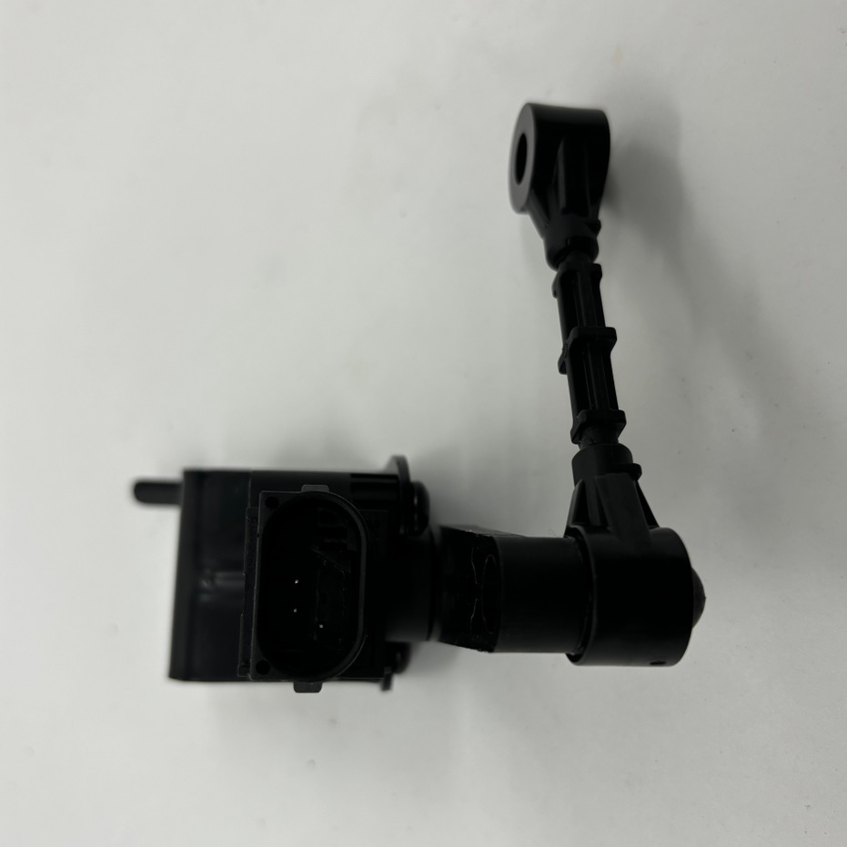 T4N1104 LR090678 GX733C279AA GX73-3C279-AA高度传感器适用路虎