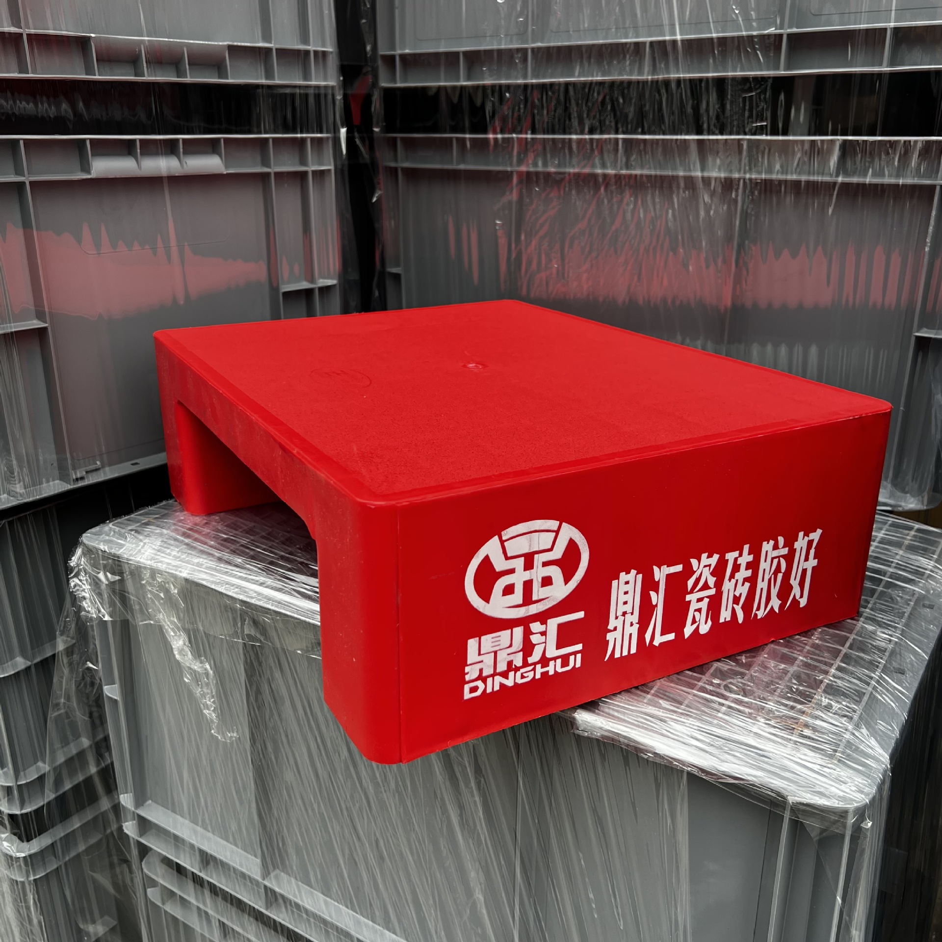 供应佛山瓷砖厂专用配送瓷砖胶地堆 塑胶地堆 塑胶托盘 可印刷